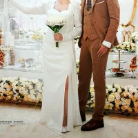 پیراهن عقد با وسایل