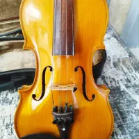 ویولن دست‌ساز