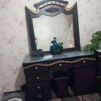 کنسول اتاق خواب با آینه