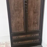 کمد و کنار تختی و میز کامپیوتر