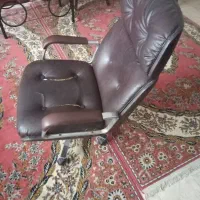 صندلی چرخ دار بزرگ قهوه ای کارکرده|صندلی و نیمکت|تهران, باغ فیض|دیوار