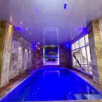 اجاره ویلا استخردار سه خوابه شیک شهرکی در انزلی|اجارهٔ کوتاه‌مدت ویلا و باغ|رشت, معلم|دیوار