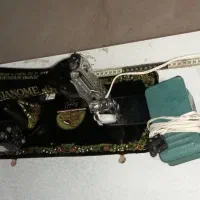 چرخ خیاطی قدیمی دینام و پایه دار