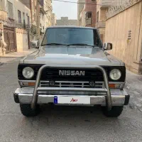 پاترول ۴درب ۶سیلندر مدل۶۹ تغییر رنگ بسیار سالم