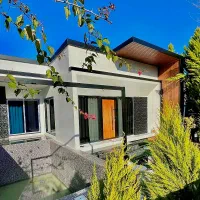 ویلاهمکف-مدرن-نقلیه-اما-ارزشیه-پول-زمین-رومیدی-فقط