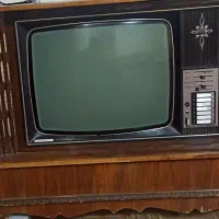 تلویزیون قدیمی|کلکسیون اشیاء عتیقه|کرمان, |دیوار