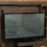 تلویزیون به همراه میز|تلویزیون و پروژکتور|رشت, حمیدیان|دیوار