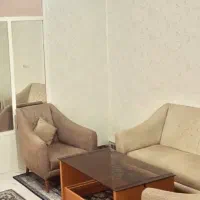 مبل ۴ نفره تمیز + جلومبلی