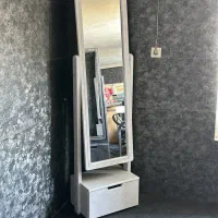 اینه قدی ایستاده دکوری