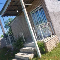 زمین بامتراژ ۱۸۰ متر دارای سوییت