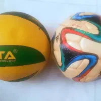 توپ فوتبال و والیبال