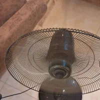 پنکه ایستاده فلر مشکی صفحه دیجیتال چند حالته