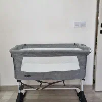 تخت کنارمادر زویه