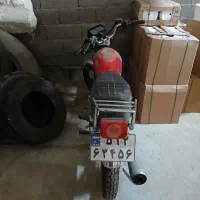 متور ۲۰۰ در حد ۴۰۲  یک ساله تو انباری خواب بوده