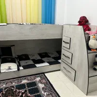 تخت خواب دوطبقه چوبی|تخت و سرویس خواب|پرند, فاز ۶|دیوار