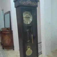 ساعت قدی سالم بدون شکستگی با ضمانت سالم بودن