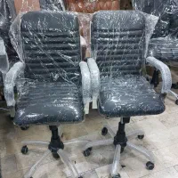 صندلی پشت توری مدیریتی اداری کامپیوتری اپنی میز|دفتر کار|مشهد, طلاب|دیوار