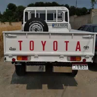 تویوتا لندکروز وانت ۲f