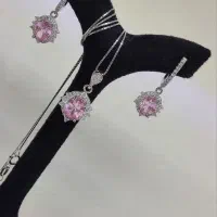 نیمست نقره با نگین صورتی عیار 925
