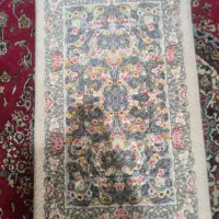 ۳ عدد فرش پادری مستطیلی و یک عدد گرد نو آکبند