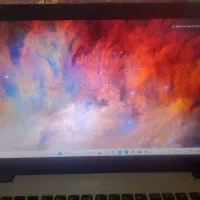 لپ تاپ|رایانه همراه|میانه, |دیوار