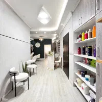 اجاره صندلی و تخت به مژه کارو رنگکار و انواع لاین