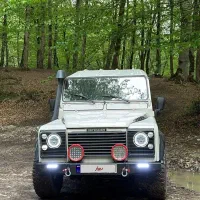 پاژن ۴سیلندر ۲در / لندروور دفندر