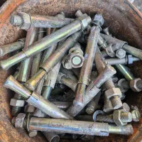 رول بولت دیواری