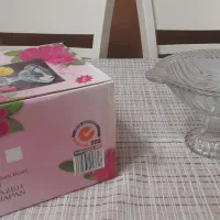 ظرف بلوری پایه دار
