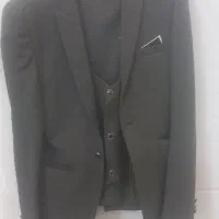 کت شلوار همرا با جلیقه