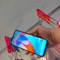 انر HONOR X6b 256 تمیزدرحدنو همراه هدیه1سرور