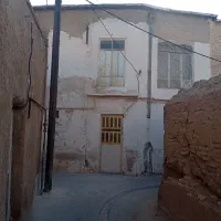 فروش فوری خانه دو طبقه پنج خوابه160متری