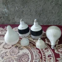 لامپ کم مصرف