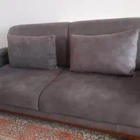 مبلمان و میز عسلی