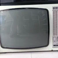 تلویزیون 24 اینچ سیاه سفید قدیمی دکوری