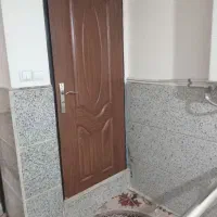 رهن و اجاره دو طبقه و نیم در خیابان سلامت|اجارهٔ خانه و ویلا|قم, دروازه چوبی|دیوار