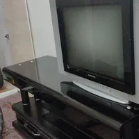 میز و تلویزیون