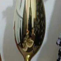 گلدان طلایی