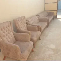 دو دست مبل سلطنتی  و مبل چستر|مبلمان خانگی و میز عسلی|بندر امام خمینی, |دیوار