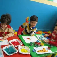 کمک مربی مهدکودک  خانم دارای سابقه