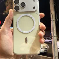 ایفون۱۷ پرو مکس سفید