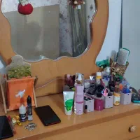 تخت دو نفره پاتختی و کشوهاش میز ارایش|تخت و سرویس خواب|سیرجان, |دیوار