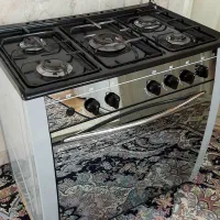 اجاق گاز در حد نو طرح فر
