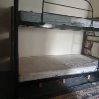 تخت دوطبقه فلزی