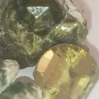 گارنت دیاموندسبز کرمان