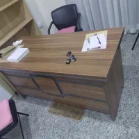 میز اداری ۳ کشویی و یک درب