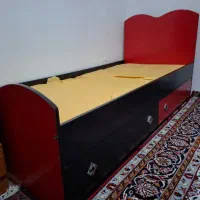 تخت تک نفره قرمز مشکی کشو دار