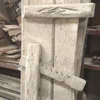 درب چوبی قدیمی