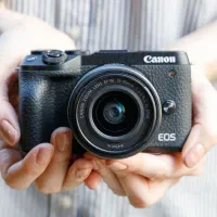 دوربین کنون M6