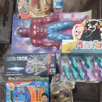 مقدار زیادی اسباب بازی